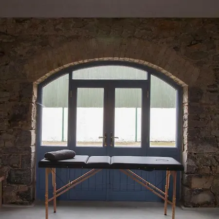 Hotwell House * אנפילד